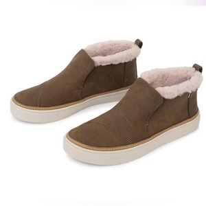 TOMS Paxton Mid-Top Slip-On - Women's Sneaker